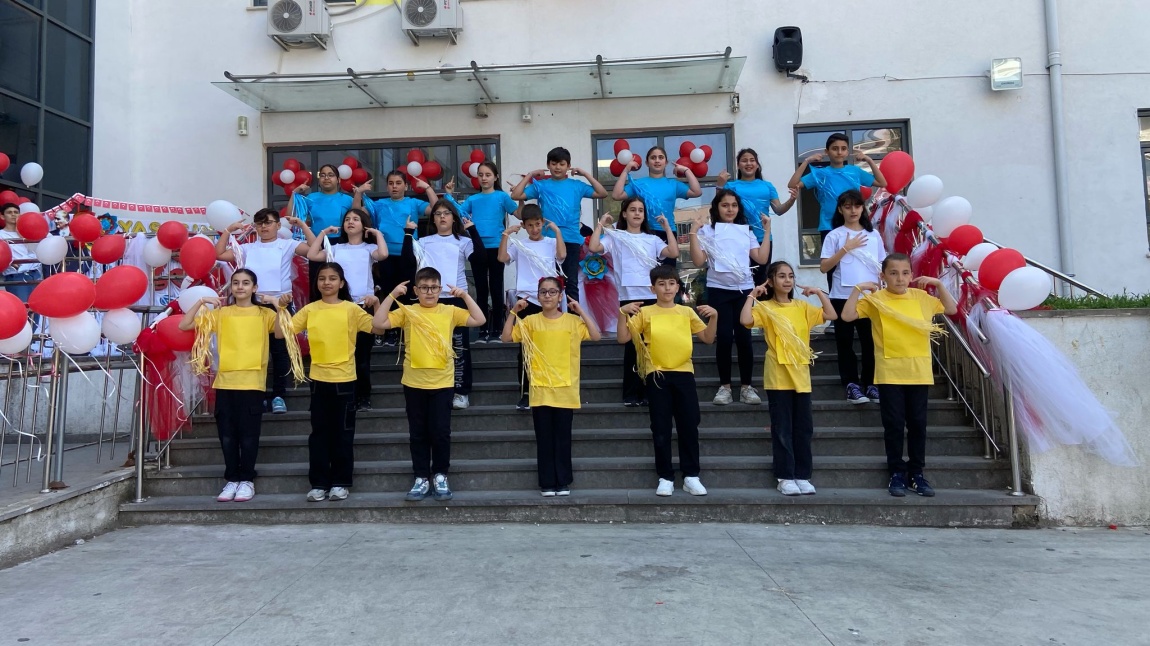 23 Nisan Ulusal Egemenlik ve Çocuk Bayramı Töreni